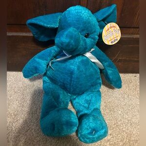 Vintage Original Cuddle Pals, Bean Pals, Kelly Toy Elephant. One Owner/Has Tags!